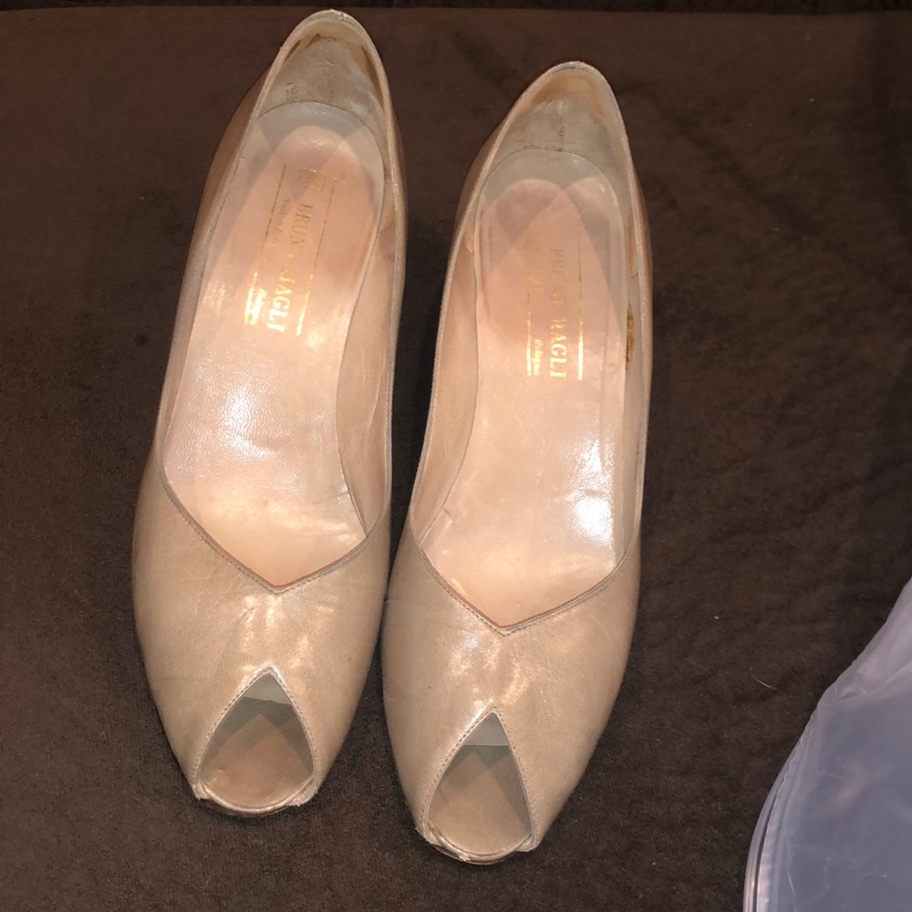 Vintage•Bruno Peep Toe Heels